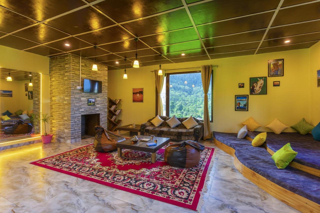 Zostel Homes Harabhag, Jogindernagar