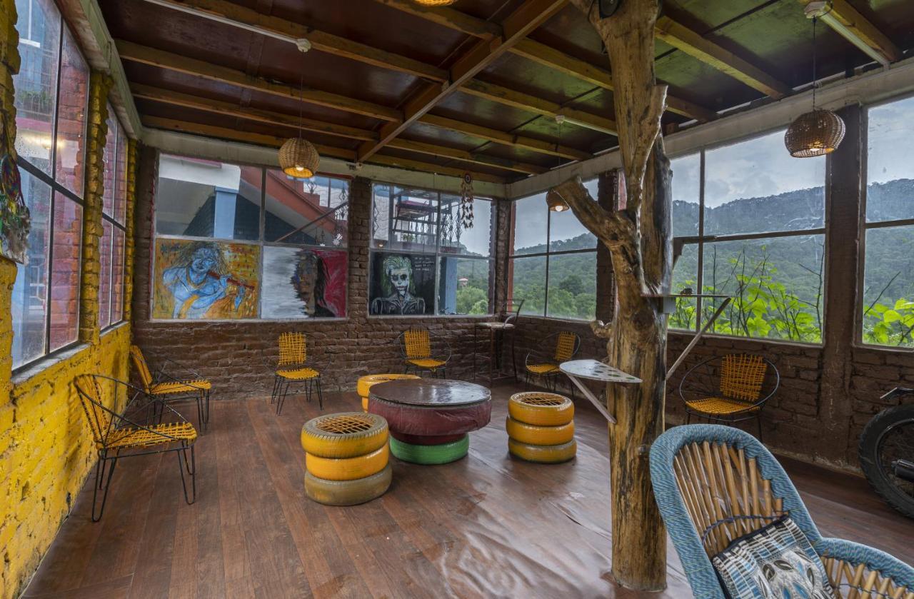 Zostel Homes Harabhag, Jogindernagar Homestay Bir (Himachal Pradesh)